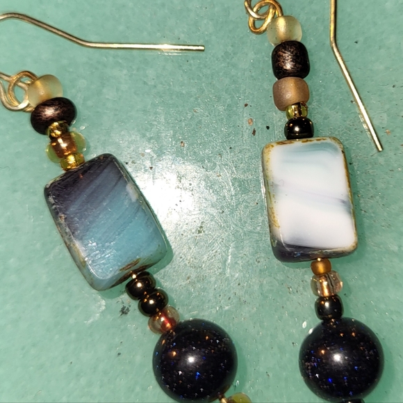 Handmade earrings - Picture 2 of 2